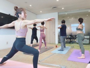 heart to heart flowyoga]の名古屋校